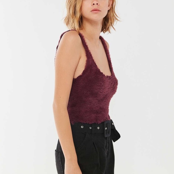 uo lena fuzzy cropped tank top - Picture 2 of 4